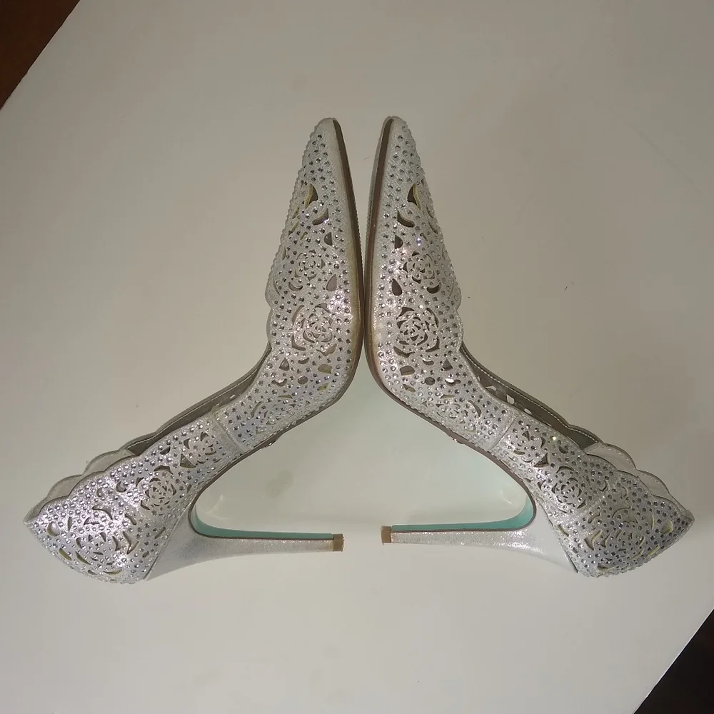 Blue by Betsey Johnson Elsa heel pumps rhinestone